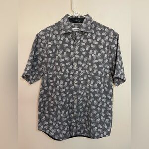 Tommy Bahamas Men’s Shirt Button Up Short Sleeve Gray Pineapple Print Size Small